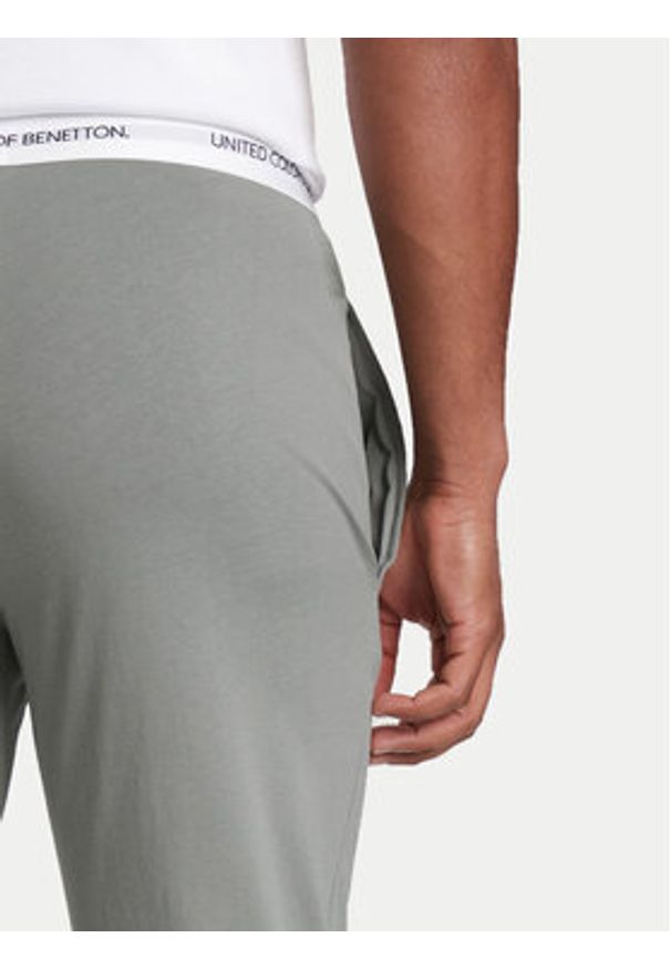 United Colors of Benetton - United Colors Of Benetton Spodnie piżamowe 30964F00V Szary Regular Fit. Kolor: szary. Materiał: bawełna