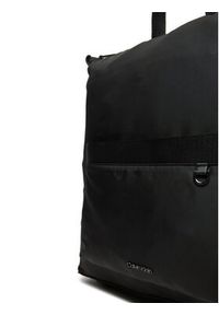Calvin Klein Plecak K50K512709 Czarny. Kolor: czarny. Materiał: materiał #6