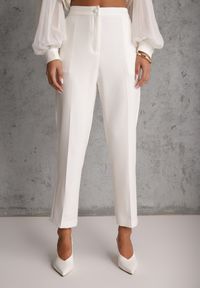 Renee - Białe Klasyczne Spodnie VICES Garniturowe High Waist Dimaia. Okazja: na co dzień, na spotkanie biznesowe, do pracy, na imprezę. Stan: podwyższony. Kolor: biały. Styl: klasyczny #6