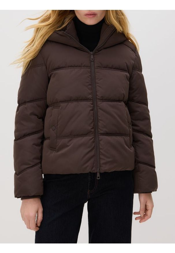 Reserved - Pikowana kurtka z kapturem - ciemnobrązowy. Typ kołnierza: kaptur. Kolor: brązowy. Materiał: tkanina