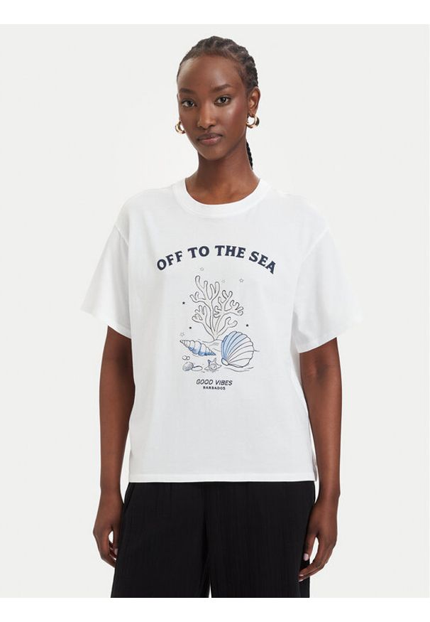 only - ONLY T-Shirt Celine 15374989 Biały Regular Fit. Kolor: biały. Materiał: bawełna