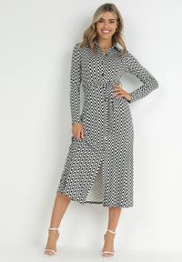 Born2be - Czarna Sukienka Rozkloszowana Długa Def. Kolor: czarny. Materiał: dzianina, materiał. Wzór: geometria. Typ sukienki: dopasowane, koszulowe. Styl: klasyczny. Długość: maxi #1