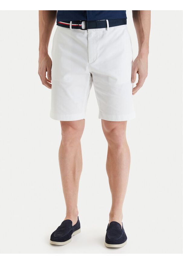 TOMMY HILFIGER - Tommy Hilfiger Szorty materiałowe Denton MW0MW42349 Biały Slim Fit. Kolor: biały. Materiał: bawełna