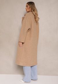 Renee - Beżowy Długi Płaszcz Jednorzędowy o Kroju Oversize Vlekoma. Kolor: beżowy. Materiał: poliester, wełna. Długość: długie. Styl: elegancki