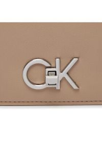 Calvin Klein Torebka Re-Lock Double Gusette K60K611336 Beżowy. Kolor: beżowy. Materiał: skórzane #4