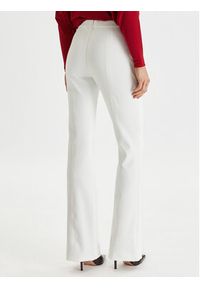 Marciano Guess Spodnie materiałowe 6RGB12 9373Z Biały Regular Fit. Kolor: biały. Materiał: syntetyk #3