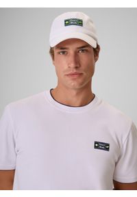 4f - 4F Czapka z daszkiem strapback męska - biała L/XL (60cm). Kolor: biały. Materiał: bawełna, materiał. Wzór: aplikacja, haft. Styl: wakacyjny, sportowy, klasyczny #1