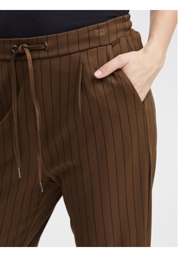 Fransa Spodnie materiałowe 20610972 Brązowy Regular Fit. Kolor: brązowy. Materiał: wiskoza