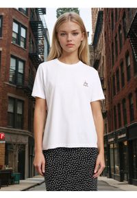 Sinsay - Koszulka z krótkim rękawem - biały. Kolor: biały. Długość rękawa: krótki rękaw. Długość: krótkie #1