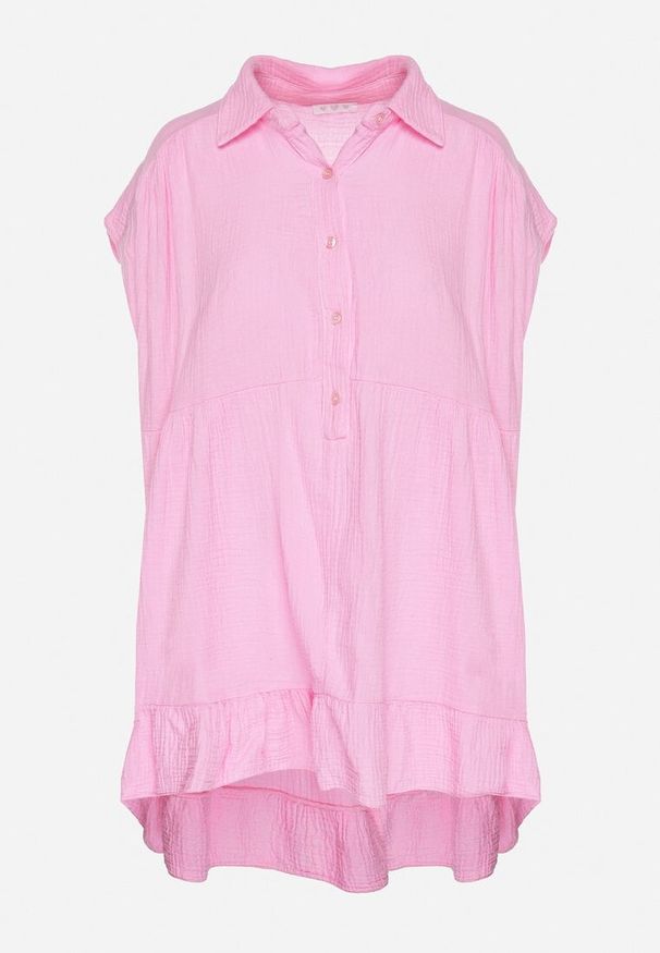Born2be - Różowa Koszula Ozdobiona Falbanką Novelissa. Okazja: na co dzień. Typ kołnierza: kołnierzyk klasyczny. Kolor: różowy. Materiał: jeans. Długość rękawa: krótki rękaw. Długość: krótkie. Wzór: aplikacja. Styl: elegancki, casual, klasyczny