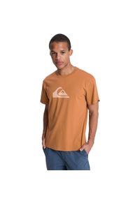 Quiksilver - Koszulka z krótkim rękawem dla Mężczyzn EV COMP LOGO Brązowy. Kolor: brązowy. Materiał: bawełna, tkanina. Długość rękawa: krótki rękaw. Długość: krótkie #1
