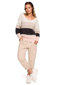 MOE - Kolorowy sweter w paski i z dekoltem w serek. Typ kołnierza: dekolt w serek. Wzór: kolorowy, paski #3