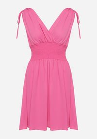 Born2be - Różowa Sukienka z Kopertowym Dekoltem Ściągana na Ramionach z Gumką w Talii Cornia. Typ kołnierza: dekolt kopertowy. Kolor: różowy. Typ sukienki: kopertowe #6
