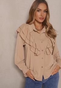 Renee - Ciemnobeżowa Koszula Ozdobiona Falbaną Kornella. Okazja: na co dzień. Typ kołnierza: kołnierzyk klasyczny. Kolor: beżowy. Materiał: jeans. Wzór: aplikacja. Styl: klasyczny, elegancki, casual