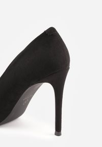 Renee - Czarne Szpilki VICES z Imitacji Zamszu w Klasycznym Stylu Alaria. Nosek buta: szpiczasty. Kolor: czarny. Materiał: zamsz. Obcas: na szpilce. Styl: klasyczny #2
