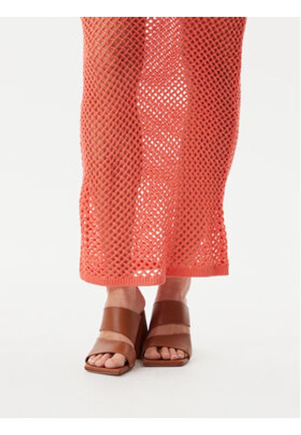 Guess Sukienka letnia E5GK07 Z3N30 Koralowy Regular Fit. Kolor: pomarańczowy. Materiał: syntetyk. Sezon: lato