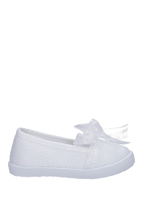 Casu - Białe trampki slip on z kokardką casu 3156. Zapięcie: bez zapięcia. Kolor: biały