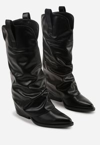 Born2be - Czarne Marszczone Kozaki Typu Kowbojki na Stożkowym Obcasie z Wywiniętą Cholewką Esvela. Okazja: na co dzień. Kolor: czarny. Materiał: jeans. Szerokość cholewki: normalna. Obcas: na obcasie. Styl: casual, elegancki. Wysokość obcasa: średni #5