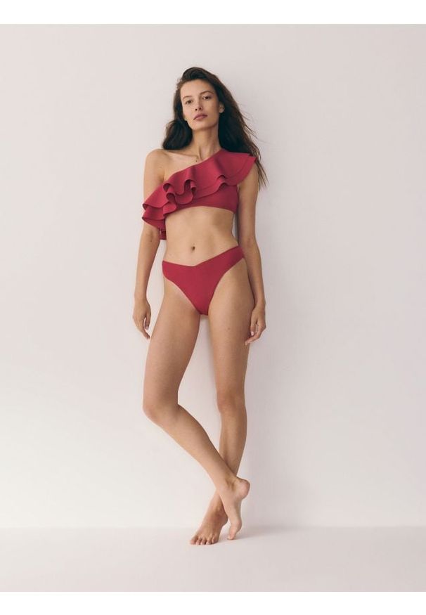 Reserved - Dół od bikini - czerwony. Kolor: czerwony. Materiał: materiał. Wzór: gładki