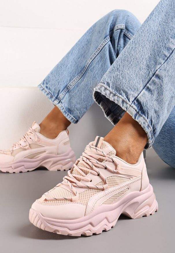 Born2be - Różowe Sneakersy na Tłoczonej Podeszwie z Ozdobnym Sznurowaniem i Wstawkami z Siateczki Xerxia. Kolor: różowy