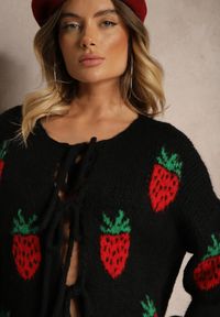 Renee - Czarny Wiązany Kardigan z Wełną i Wiskozą z Ozdobnym Wzorem z Truskawkami Cesirae. Okazja: na co dzień, do pracy. Kolor: czarny. Materiał: wiskoza, wełna. Długość rękawa: długi rękaw. Długość: długie. Styl: elegancki, casual #5