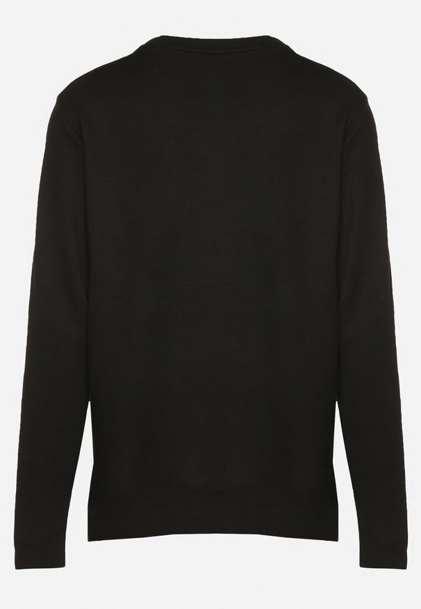 Born2be - Czarny Sweter z Wełną Zdobiony Guzikami przy Dekolcie Acandria. Okazja: na co dzień. Kolekcja: plus size. Kolor: czarny. Materiał: wełna. Wzór: aplikacja. Styl: klasyczny, casual, elegancki
