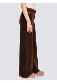 Big-Star - Spodnie damskie sztruksowe z szeroką nogawką ciemnobrązowe Celinesi 804. Stan: podwyższony. Kolor: brązowy. Materiał: sztruks. Długość: krótkie. Wzór: prążki. Sezon: lato. Styl: klasyczny #6