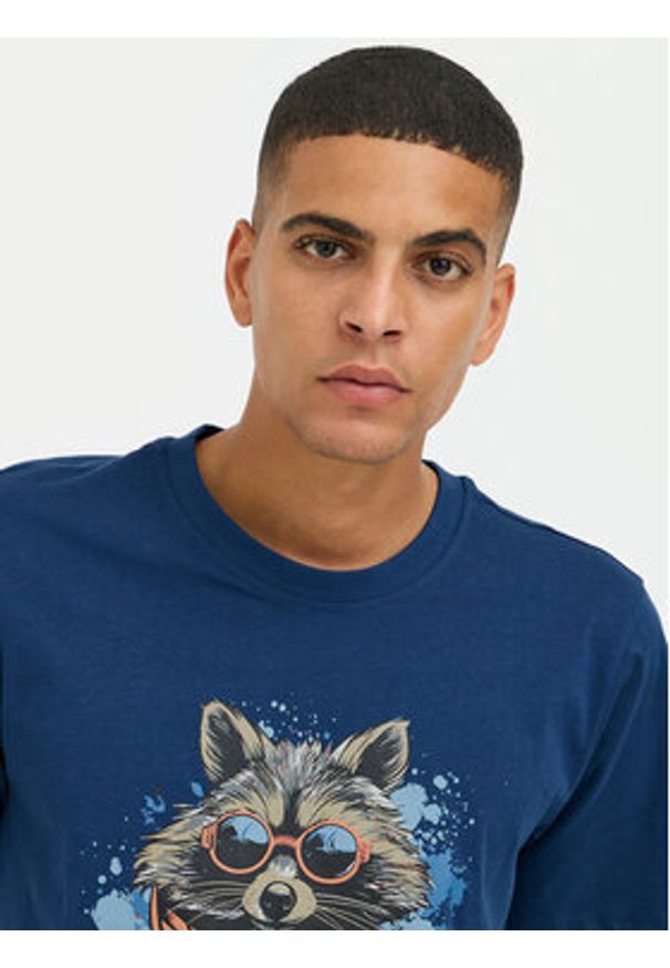 Blend T-Shirt 20717754 Niebieski Regular Fit. Kolor: niebieski. Materiał: bawełna
