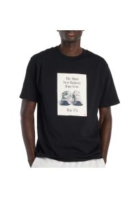 Koszulka męska New Balance MT61B0WFBK - czarne. Kolor: czarny. Materiał: bawełna. Długość rękawa: krótki rękaw. Długość: krótkie. Wzór: aplikacja #1