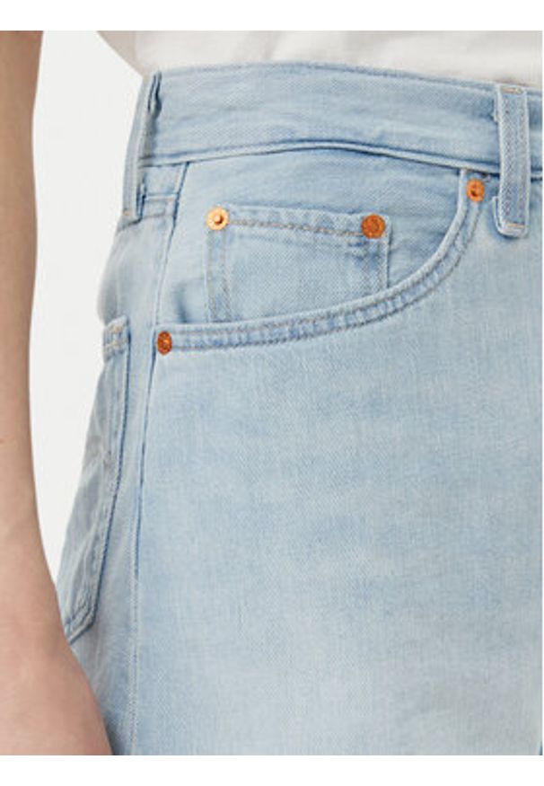 Levi's® Szorty jeansowe A9311-0016 Błękitny Baggy Fit. Kolor: niebieski. Materiał: bawełna
