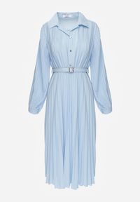 Renee - Niebieska Koszulowa Sukienka z Plisowanymi Zdobieniami i Paskiem z Klamrą Efrivelle. Okazja: na co dzień. Kolor: niebieski. Długość rękawa: długi rękaw. Wzór: aplikacja. Typ sukienki: koszulowe. Styl: casual, elegancki, klasyczny #7
