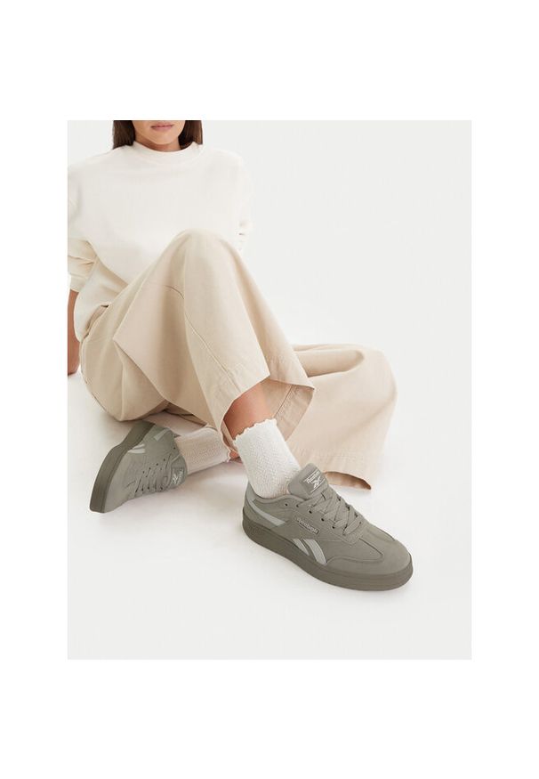 Sneakersy Reebok. Kolor: beżowy