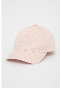 Calvin Klein czapka kolor beżowy wzorzysta. Kolor: różowy. Materiał: bawełna