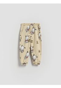 Reserved - Joggery Pochacco - beżowy. Kolor: beżowy. Materiał: dzianina, bawełna #1