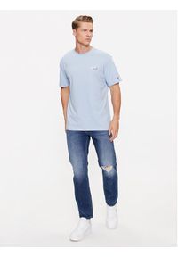 Tommy Jeans T-Shirt Small Flag DM0DM17714 Niebieski Classic Fit. Kolor: niebieski. Materiał: bawełna