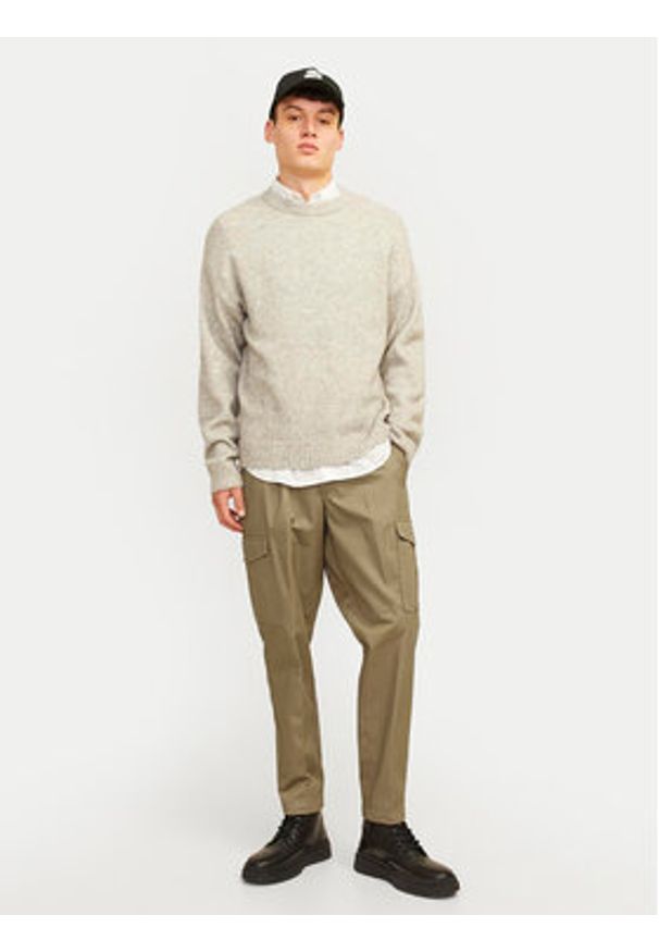 Jack & Jones Spodnie materiałowe Bill 12247358 Brązowy Tapered Fit. Kolor: brązowy. Materiał: bawełna