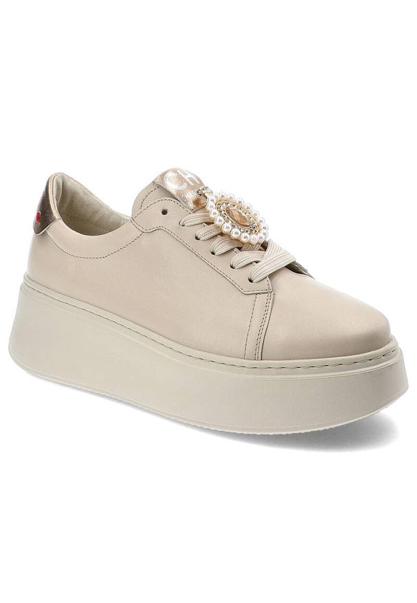 CheBello - Beżowe Modne Sneakersy Chebello Z Ozdobami. Okazja: na co dzień. Kolor: beżowy. Materiał: jeans, materiał. Wzór: aplikacja. Obcas: na platformie