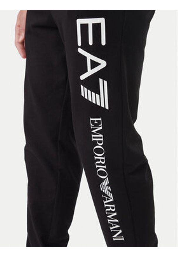 EA7 Emporio Armani Spodnie dresowe 7M000571 AF13512 MC001 Czarny Regular Fit. Kolor: czarny. Materiał: bawełna