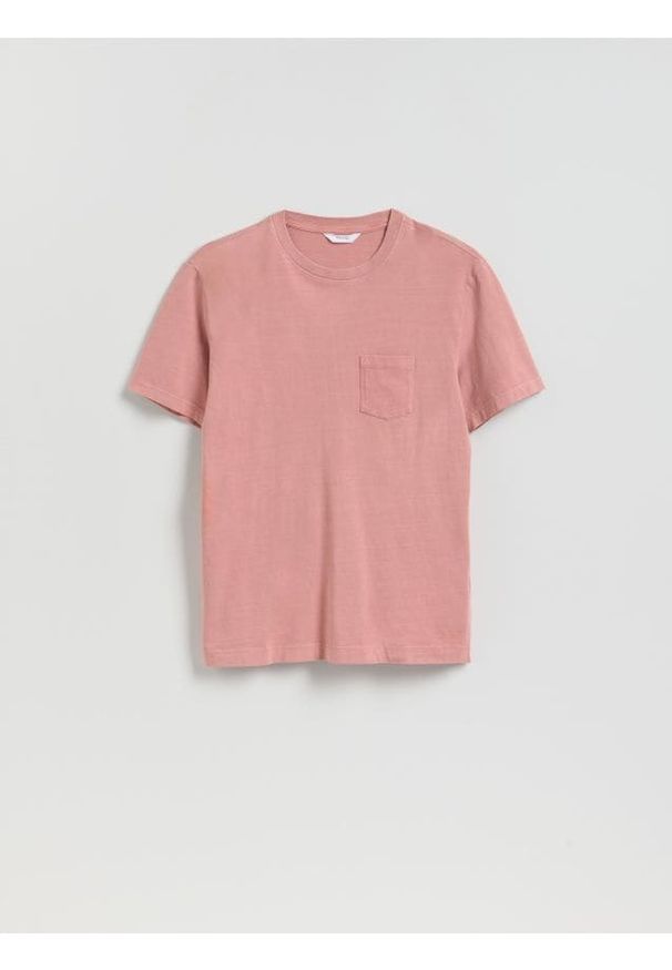 Reserved - T-shirt regular z kieszonką - brudny róż. Kolor: różowy. Materiał: dzianina, bawełna