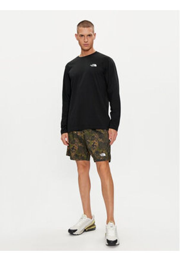 The North Face Longsleeve Simple Dome NF0A87QN Czarny Regular Fit. Kolor: czarny. Materiał: bawełna. Długość rękawa: długi rękaw