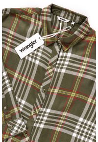 Wrangler - KOSZULA WRANGLER LOOSE SHIRT ARMY GREEN W513LLZV7. Kolor: zielony. Wzór: moro. Styl: militarny #8