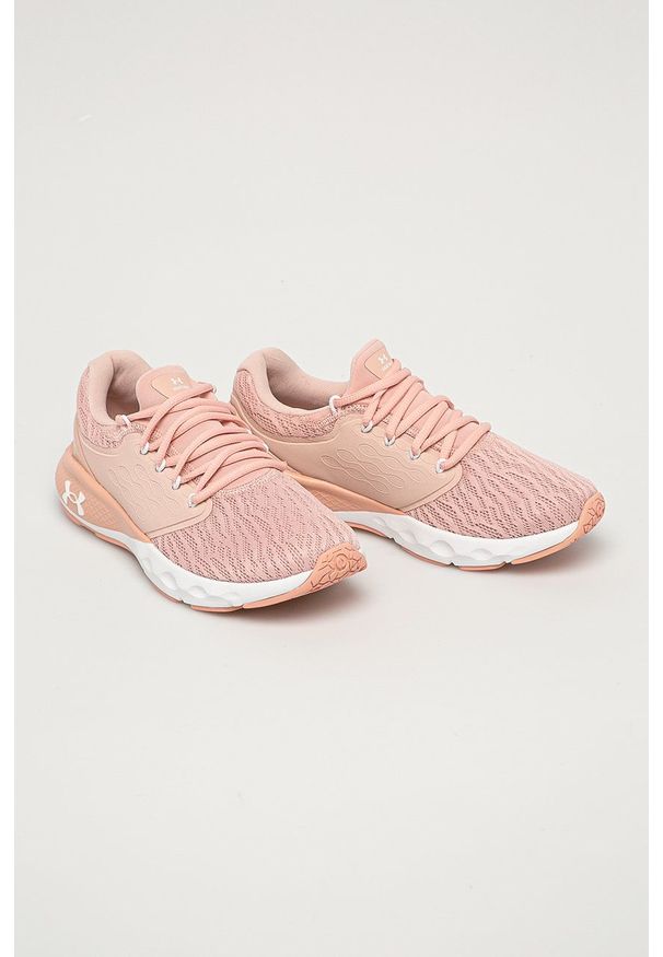 Under Armour - Buty Charged Vantage. Nosek buta: okrągły. Zapięcie: sznurówki. Kolor: różowy. Materiał: guma. Sport: bieganie