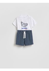 Reserved - Bawełniany komplet z szortami - biały. Kolor: biały. Materiał: bawełna #1