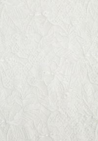 Renee - Beżowy Bluzka z Koronki Ozdobiona Rozkloszowanymi Rękawami i Falbanką na Dole Sanovia. Okazja: na co dzień. Kolor: beżowy. Materiał: koronka. Wzór: aplikacja, koronka. Styl: elegancki, casual #2