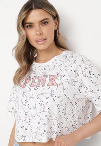 Born2be - Biały Bawełniany T-shirt Oversize w Kwiatowy Print o Krótkim Fasonie Daelinn. Kolor: biały. Materiał: bawełna. Długość: krótkie. Wzór: kwiaty, nadruk