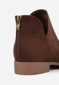 Born2be - Ciemnobrązowe Płaskie Botki Vices z Wycięciem Felilia. Okazja: na co dzień. Kolor: brązowy. Materiał: jeans. Styl: casual, elegancki #4