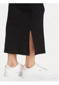 Tommy Jeans Sukienka letnia Racerback DW0DW22329 Czarny Slim Fit. Kolor: czarny. Materiał: bawełna. Sezon: lato #5