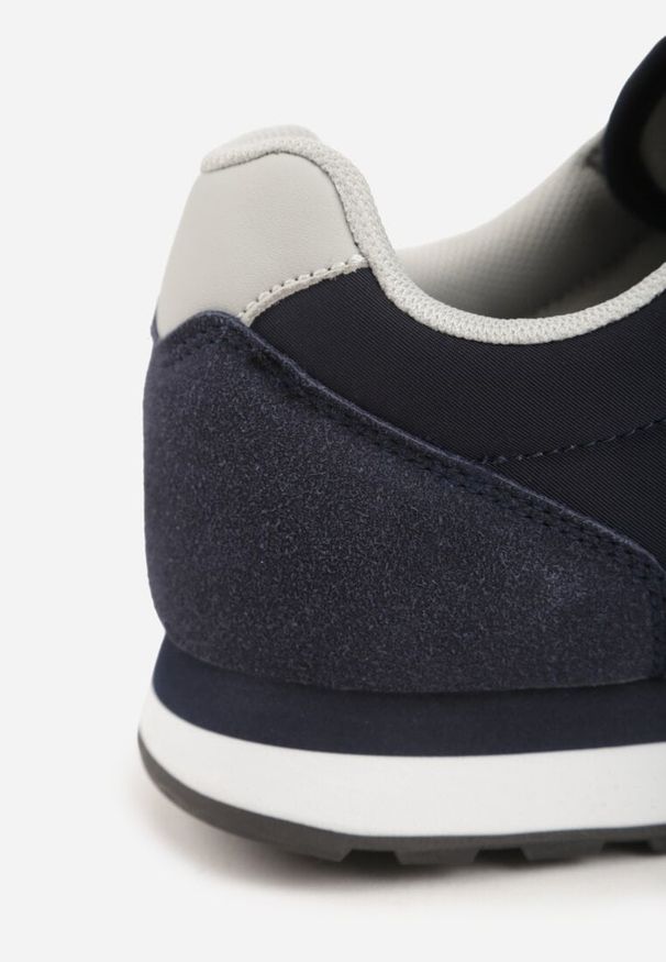 Born2be - Granatowe Buty Sportowe Sneakersy z Pikowanymi Przeszyciami Nelis. Okazja: na spacer, na co dzień. Kolor: niebieski. Materiał: jeans, dresówka. Szerokość cholewki: normalna. Sport: fitness, turystyka piesza