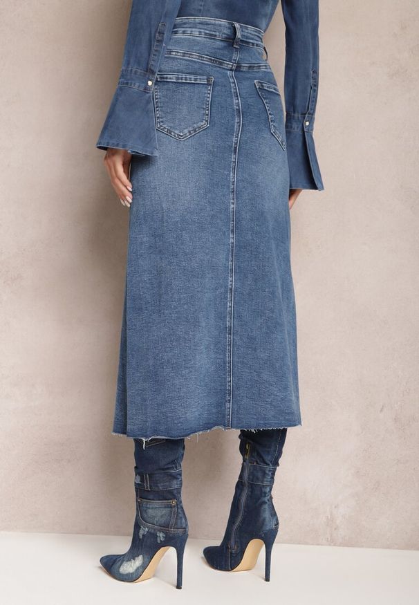 Renee - Niebieska Spódnica Maxi z Rozcięciem z Jeansu Vonuline. Stan: podwyższony. Kolor: niebieski. Materiał: jeans. Styl: sportowy, elegancki