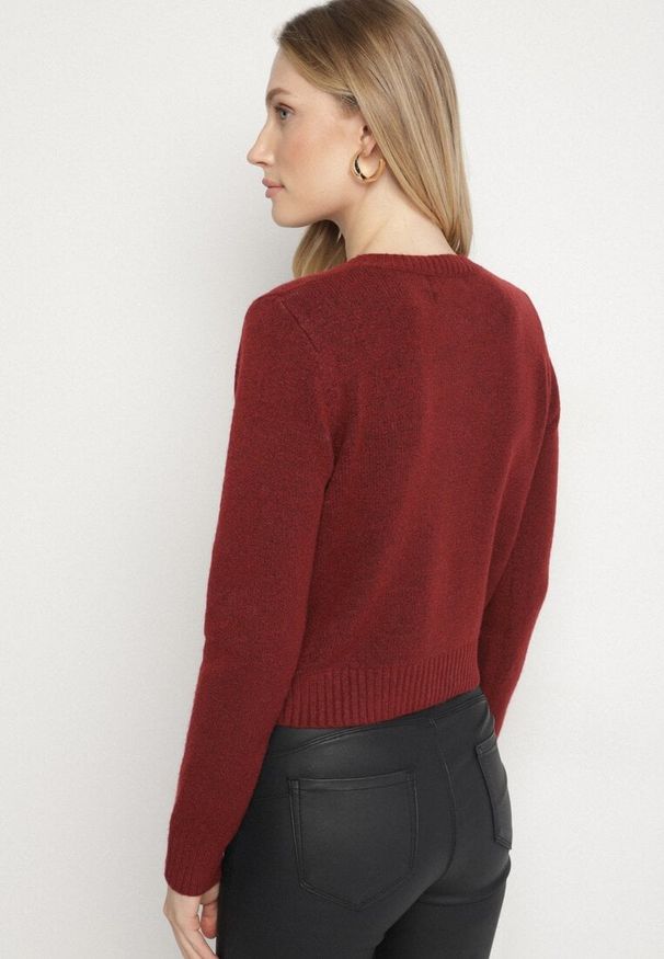 Born2be - Bordowy Kardigan z Wełną o Prostym Kroju z Okrągłym Dekoltem Reissima. Kolor: czerwony. Materiał: wełna. Długość rękawa: długi rękaw. Długość: długie. Styl: klasyczny